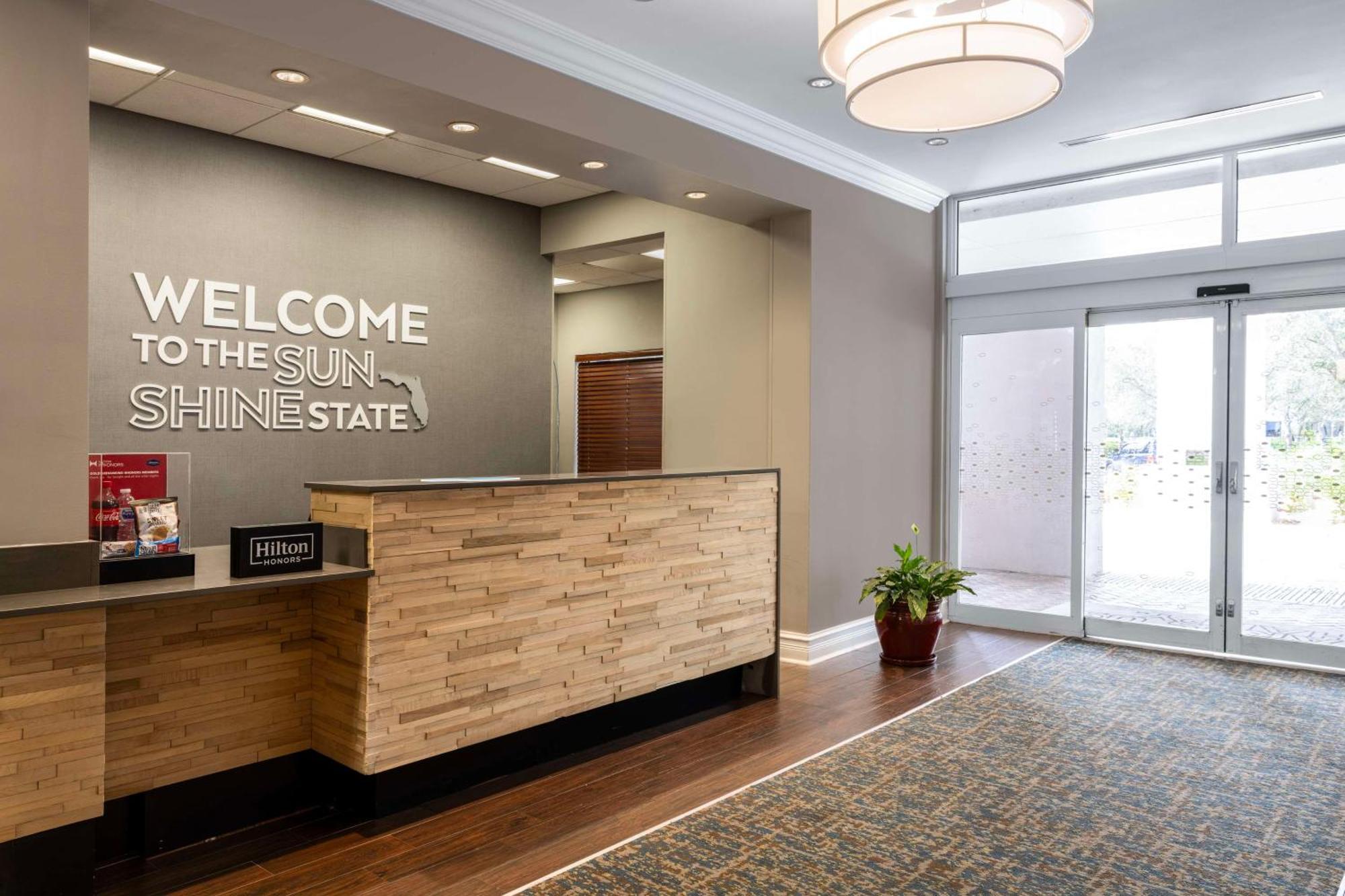 Hampton Inn West Palm Beach Central Airport Exterior photo