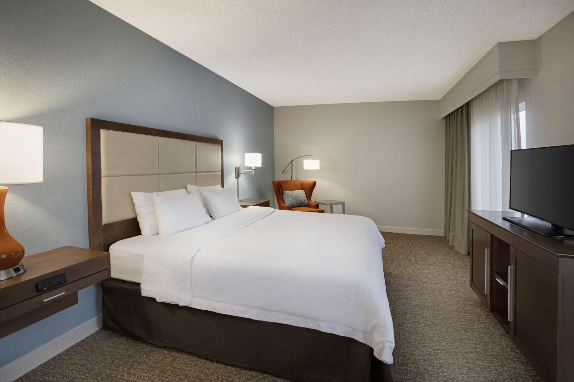 Hampton Inn West Palm Beach Central Airport Exterior photo