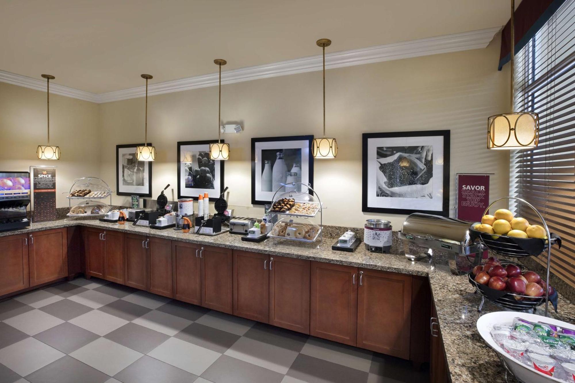 Hampton Inn West Palm Beach Central Airport Exterior photo